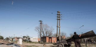 De abajo hacia arriba, de la periferia al centro