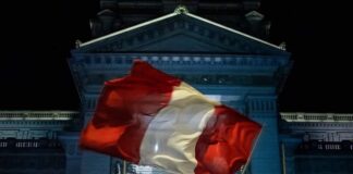 Héctor Béjar: “El sistema peruano está agotado, ya no da más”