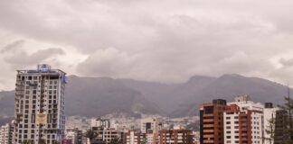 Ecuador naufraga entre neoliberalismo, masacres e irregularidades en el proceso electoral