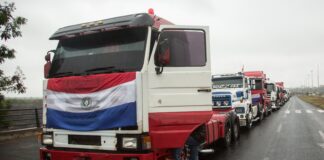 Paraguay se moviliza contra el gobierno de Abdo Paraguay Abdo