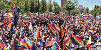Wiphalazo de resistencia Bolivia