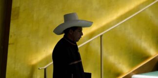 Castillo deberá enfrentar una moción de vacancia