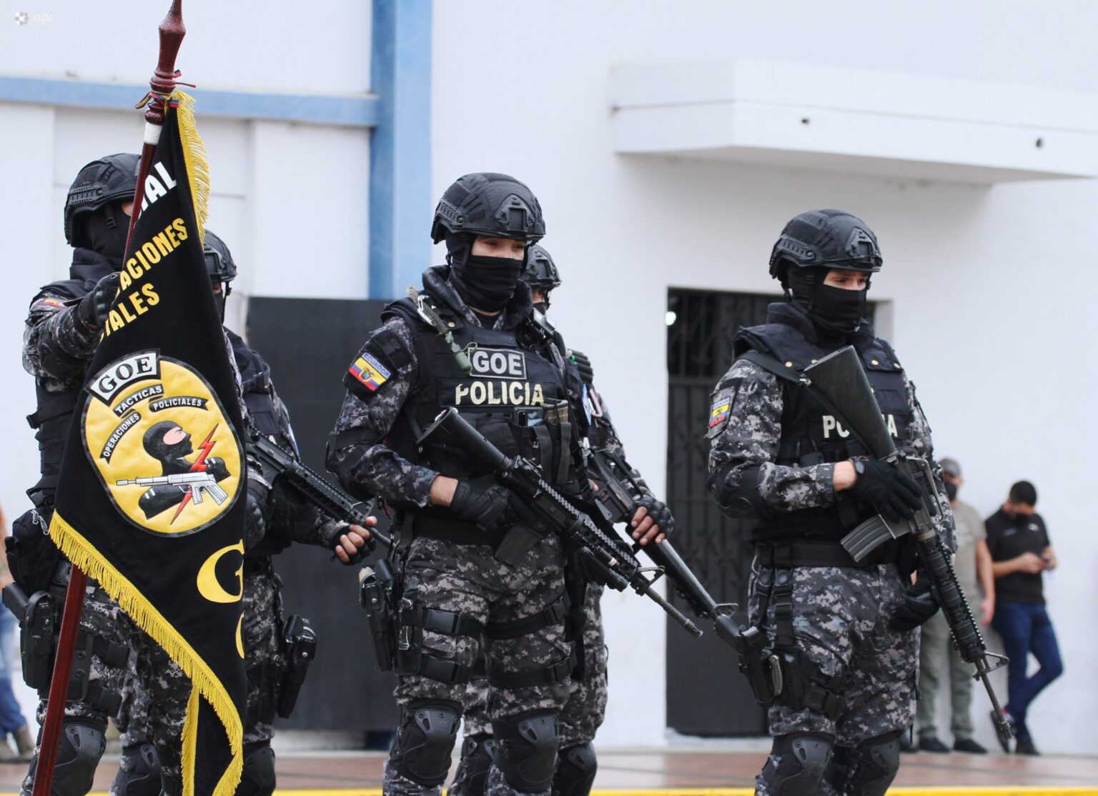 Ley del uso legítimo de la fuerza en Ecuador ¿Nuevo permiso para ...