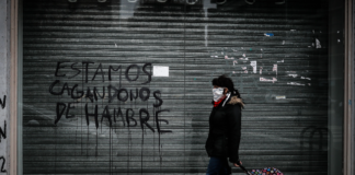 Argentina y las corridas cambiarias: caerse con la misma piedra