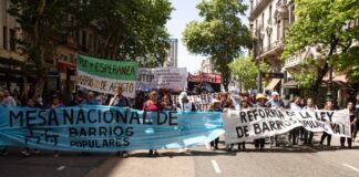 Masiva movilización por la Ley Nacional de Barrios Populares