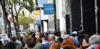 Desborde de postulantes para el Refuerzo Alimentario