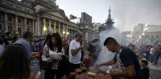 De sushi y choripanes: acerca de la “clase media” y sus usos ideológicos