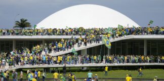 Alberto y Cristina se pronunciaron contra el intento de golpe en Brasil