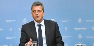 Massa anunció una suma fija, refuerzo para programas sociales y plan de precios