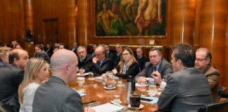 Massa anunció que eliminará el Impuesto a las Ganancias