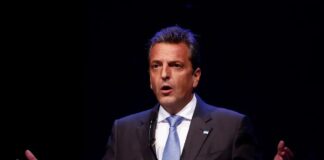 Massa volvió a convocar a un gobierno de unidad nacional