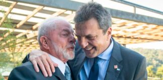 El PT de Lula respalda a Massa en el balotaje para vencer a la extrema derecha