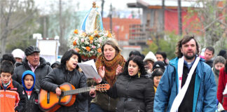 “Ningún hombre de fe puede votar una propuesta inhumana como la de Milei”