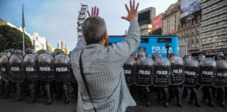 “Fuera de la ley nada”: Un constitucionalista desmiente que los cortes sean ilegales