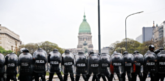 Un experimento represivo: Bullrich evalúa activar el protocolo anti piquetes este miércoles