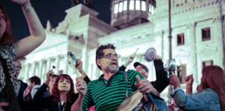 Una calle encendida y rechazos en el Congreso: ¿Se puede aprobar el DNU de Milei?