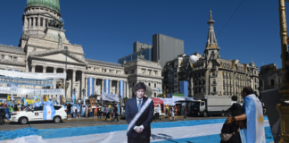 Repercusiones: la reforma constitucional de facto de Milei sacude al sistema político