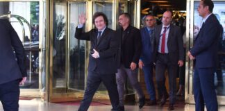 Devolución de favores: Milei pone en Bienes del Estado a un accionista del Hotel Libertador