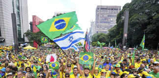 Brasil: Bolsonaro convoca a la extrema derecha mientras enfrenta inhabilitaci贸n hasta 2030