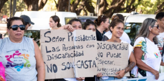 Los perros de Milei con más derechos: ajuste brutal a discapacitados y personas con cáncer