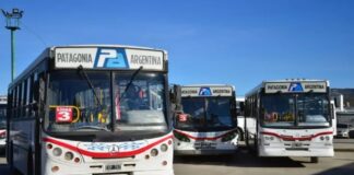 Revés para Milei: un gobernador logró que la Justicia frene la quita del subsidios al transporte