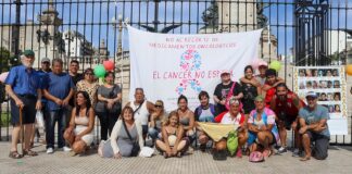 Familiares y pacientes oncológicos aseguran que hay 400 casos sin tratamiento