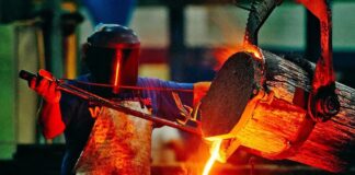 Se desploma la industria metalúrgica