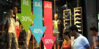 El consumo se cae a pique en la Era Milei