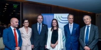 Capital Humano: denuncias cruzadas, renuncias masivas y escandalo de contrataciones