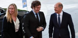 La novena gira de Milei sumó millas, premios e incomodidades