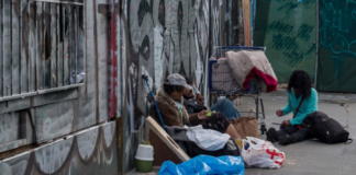 Milei aumentó la pobreza 11 puntos en solo seis meses y más de la mitad del país es pobre