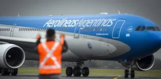 ¿Porqué el gobierno declaró “servicio esencial” el transporte aéreo?