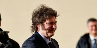 Pese al rechazo, Milei impone por decreto aumento salarial docente