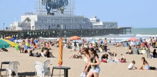 Sector turístico inconforme con la medida de reemplazar feriados por “días no laborables” en 2025