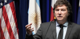 Milei viaja Estados Unidos a buscar su foto con Donald Trump