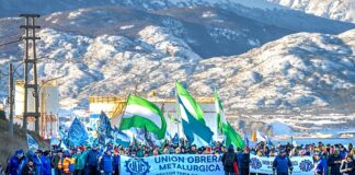 Histórica movilización en Tierra del Fuego contra las políticas de Milei