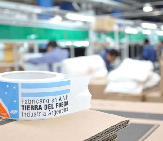 Milei termina de destruir la industria en Tierra del Fuego