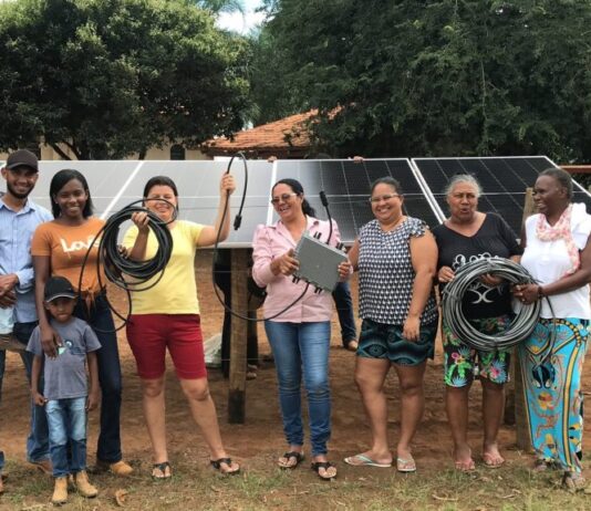 Transición sin glitter: comunidades en Brasil producen su propia energía