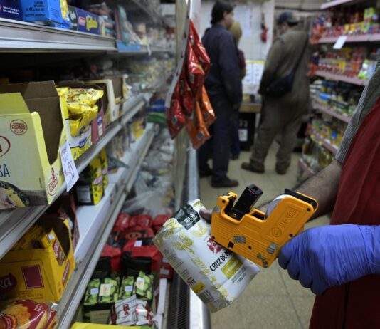 Después de diez meses de inflación en alza, algo se quebró en el humor social