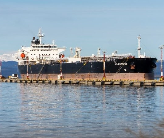 Un buque inglés en Ushuaia con el permiso del gobierno nacional