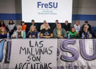 Del barro a la huelga nacional: el FreSU llama a las bases a de todo el país