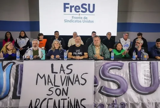 Del barro a la huelga nacional: el FreSU llama a las bases a de todo el país