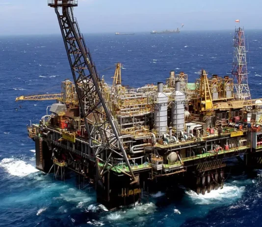 El Reino Unido prorrogó por cinco años las licencias petroleras en Malvinas y desafió las sanciones de Milei