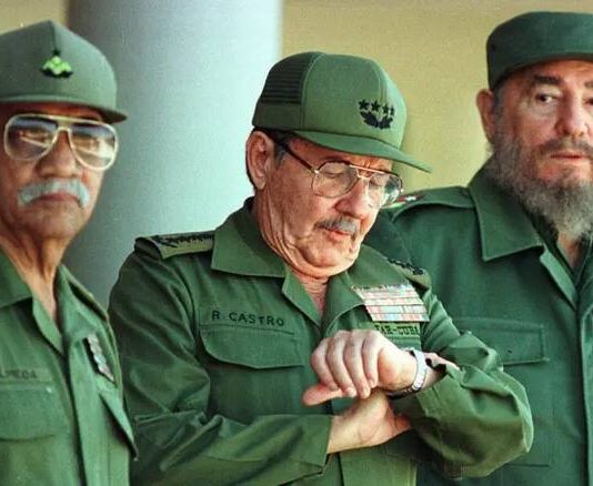 Juez de Miami emite orden de arresto contra el dirigente de la Revolución Cubana, Raúl Castro